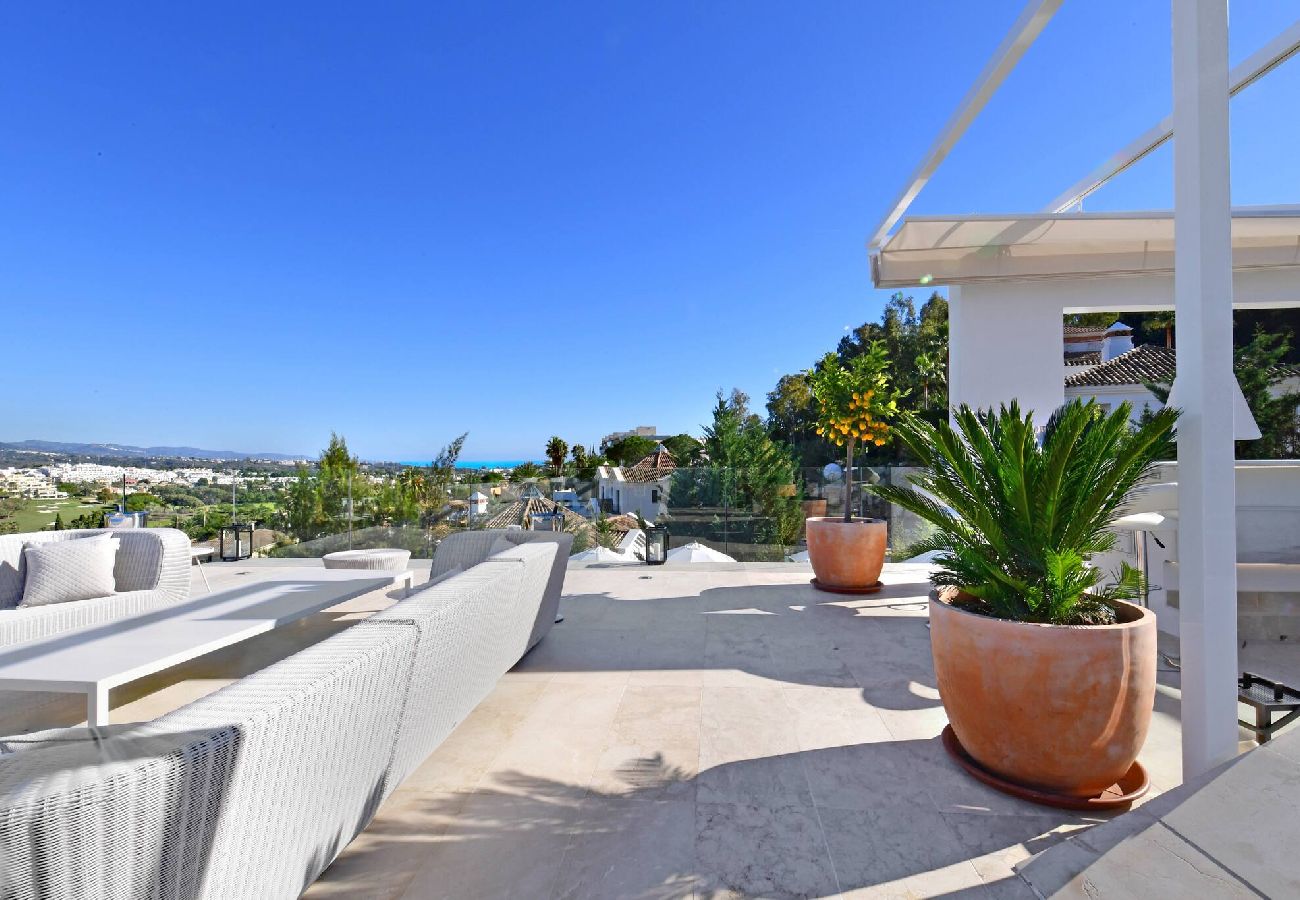 Villa in Nueva andalucia - Villa Blanca (r2835011) 