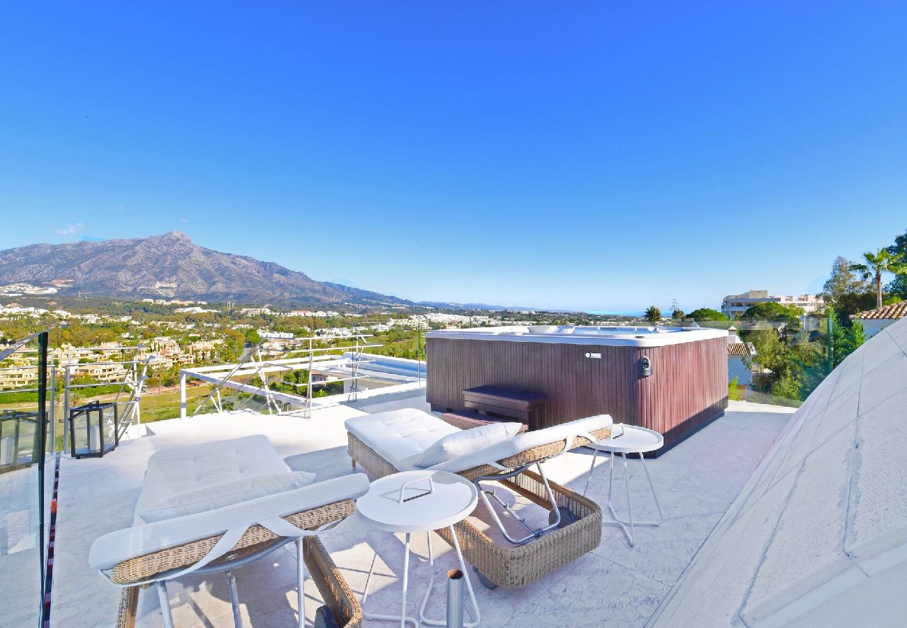 Villa in Nueva andalucia - Villa Blanca (r2835011) 