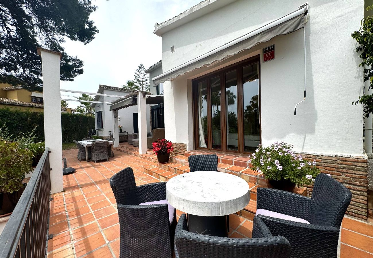 Villa in Marbella - Villa Carib Playa (r1913565) 