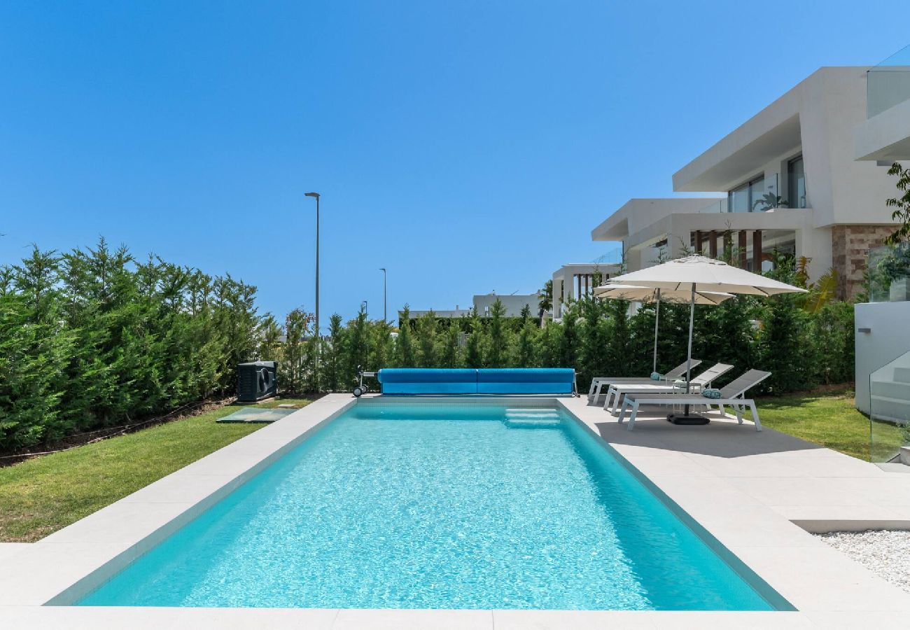 Villa in Marbella - Villa Riva (r3930610) 