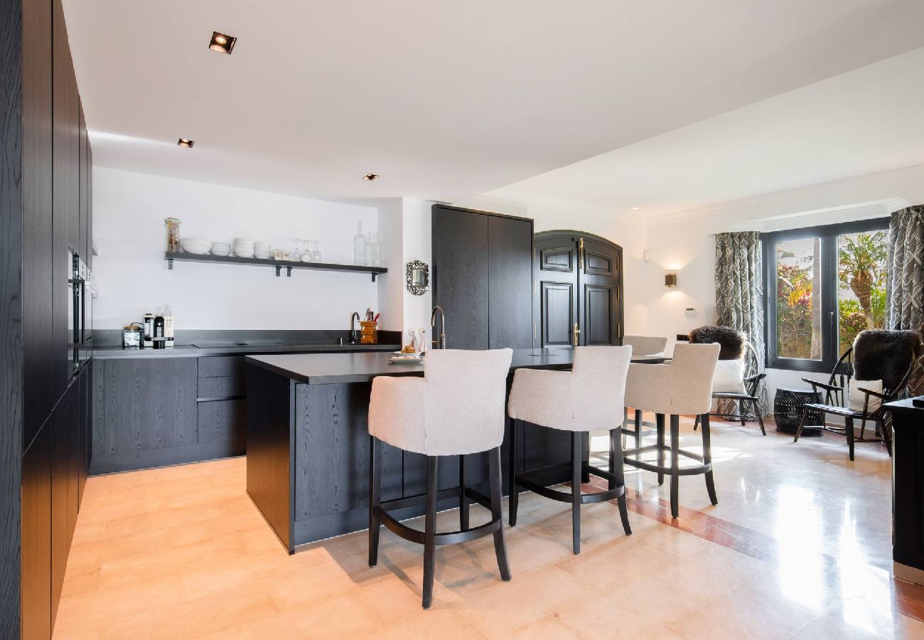 Villa in Marbella - Villa Flores (r3261154) 