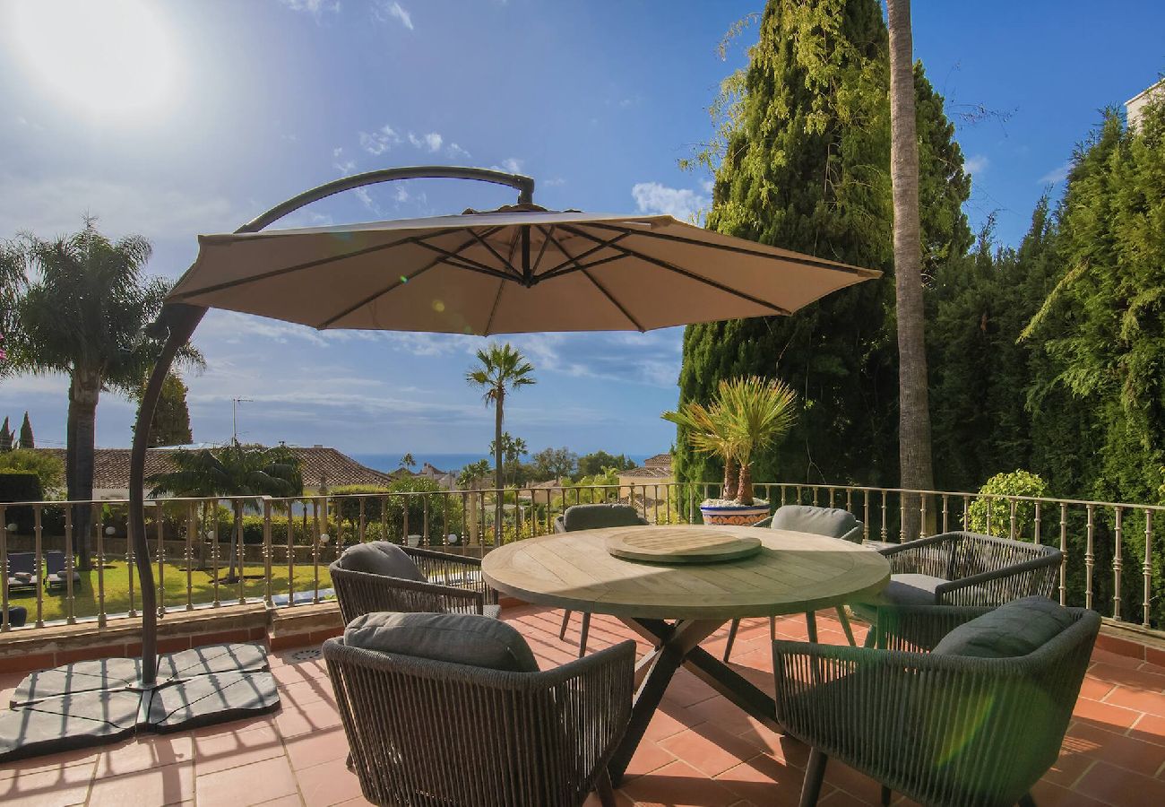 Villa in Marbella - Villa Flores (r3261154) 