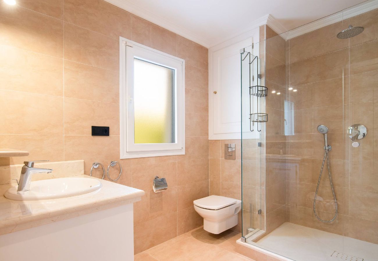 Villa in Marbella - Villa Flores (r3261154) 