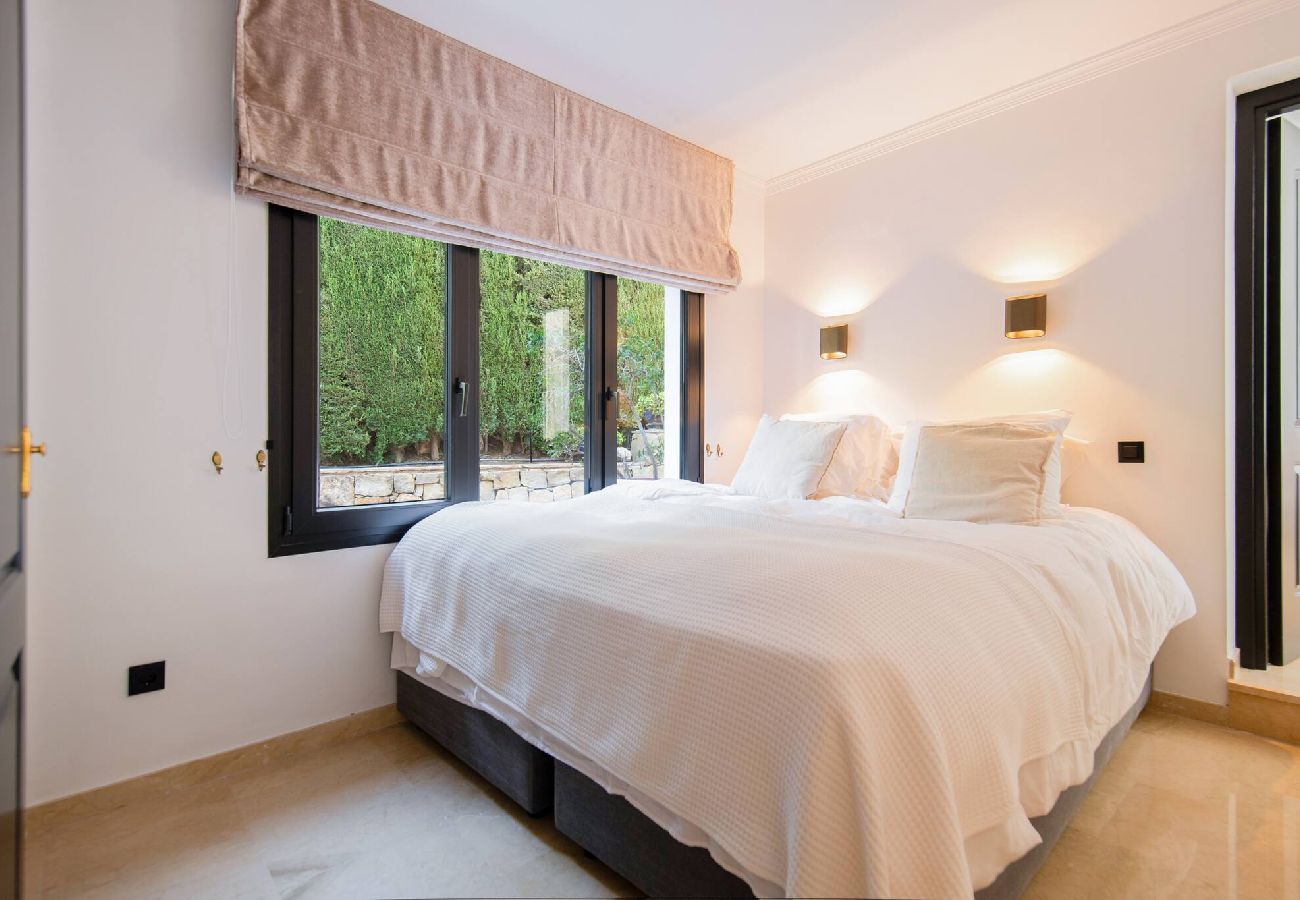 Villa in Marbella - Villa Flores (r3261154) 