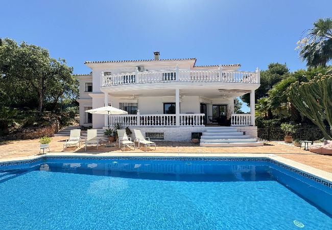 Villa/Dettached house in Marbella - Villa Cactus (r4707271) 