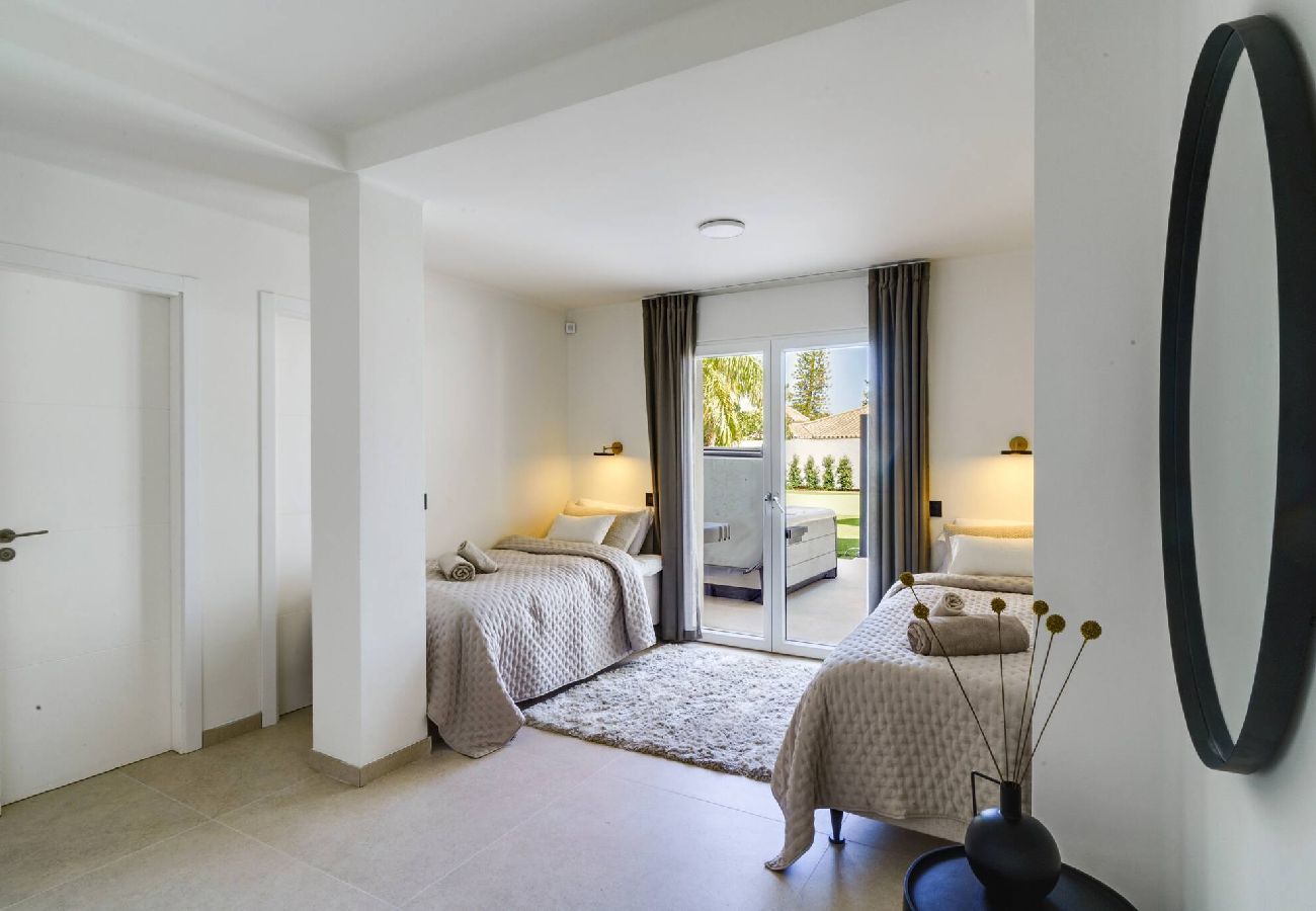 House in Marbella - Villa La Petanque 