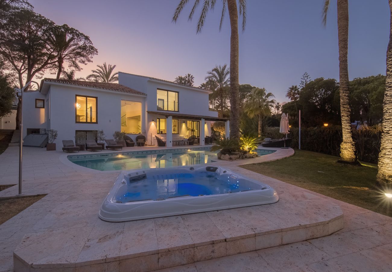 Villa in Nueva andalucia - Villa karma