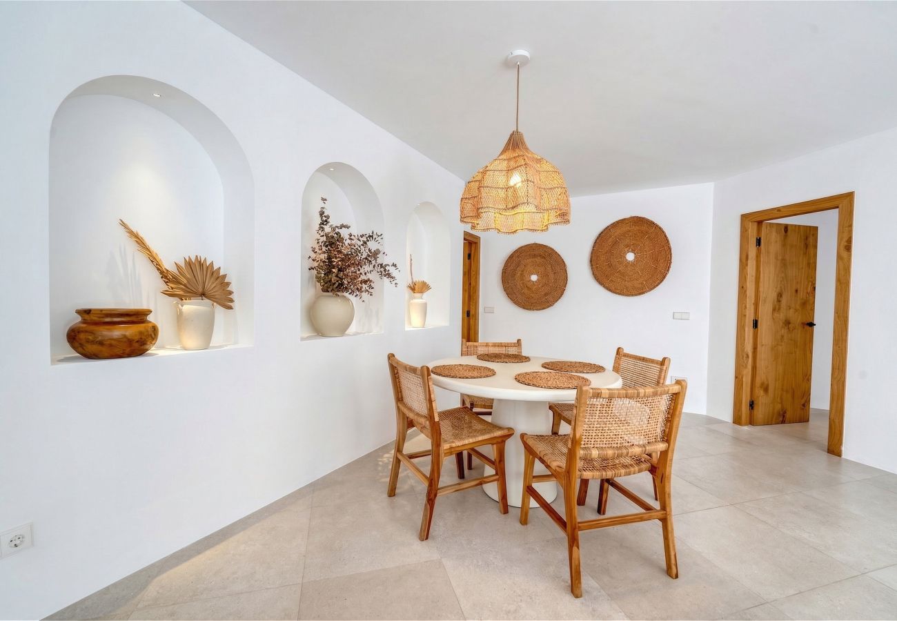 Apartment in Marbella - 2047 Stylish Luxury Apartment with Pool