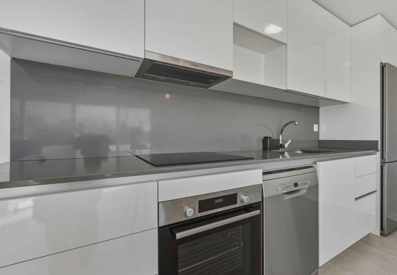 Apartment in Estepona - 3024 Bright apartment with terrace and pool