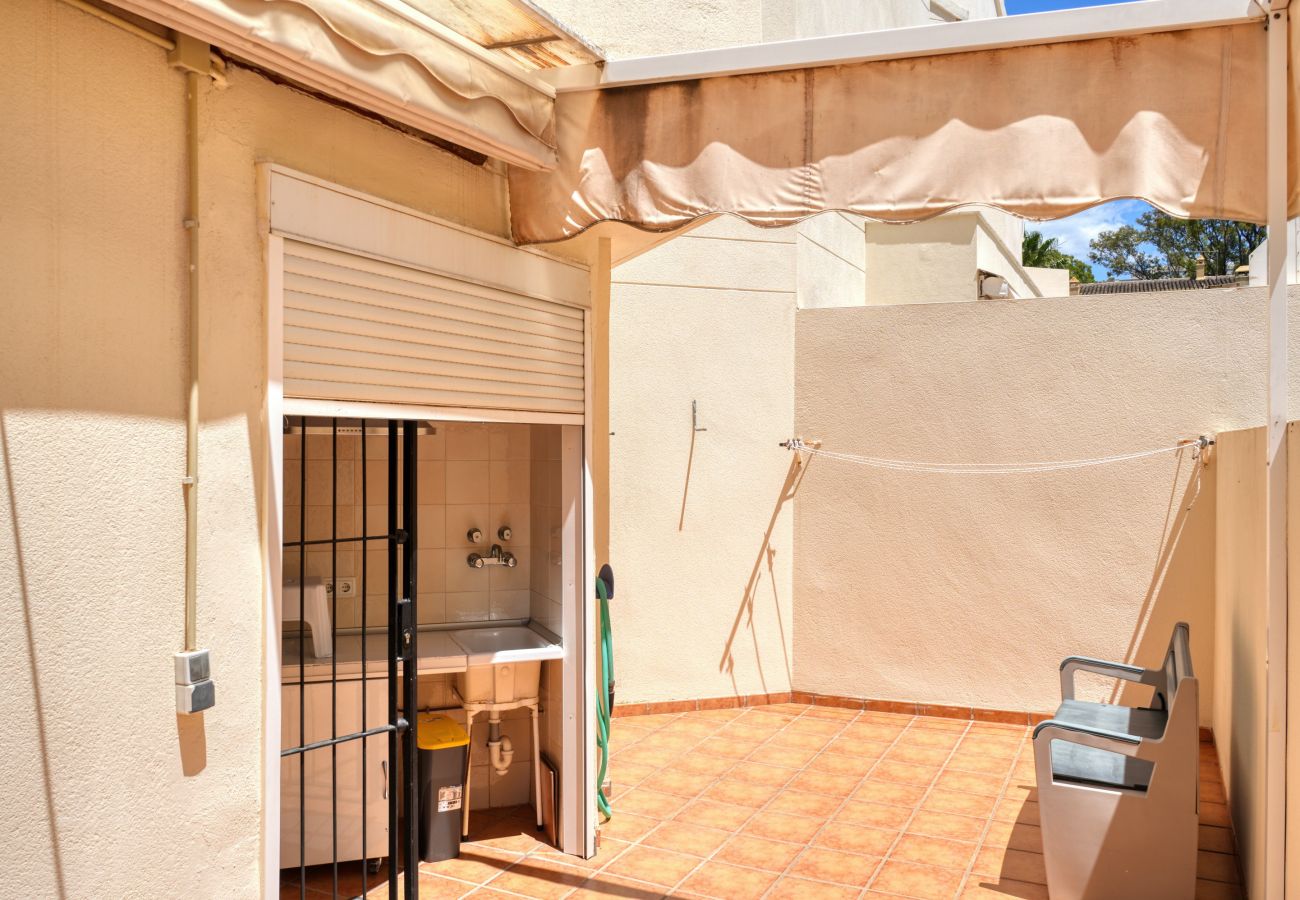 Terraced House in Marbella - 3160 Elegant Seafront House 