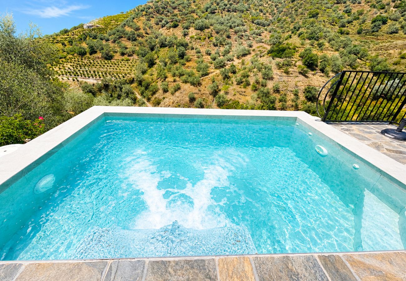 Cottage in Sayalonga - Cortijo Majuelo – Sayalonga | Private Pool, Mountain Views