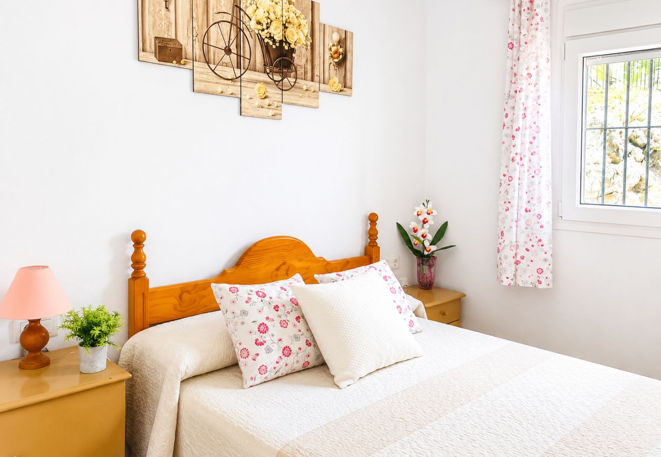 Cottage in Sayalonga - Cortijo Majuelo – Sayalonga | Private Pool, Mountain Views